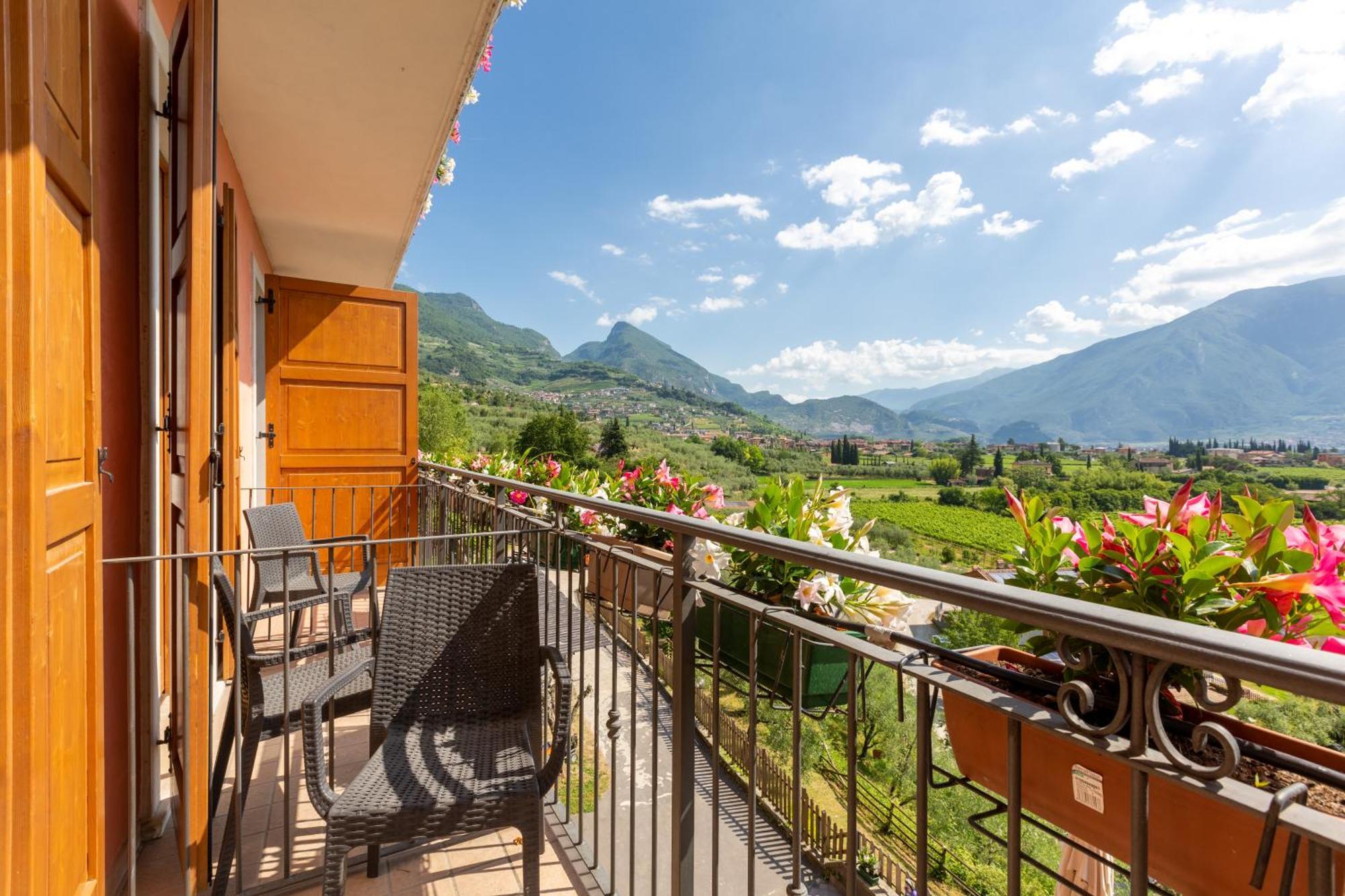 Villa Agritur Eden Marone à Riva del Garda Extérieur photo