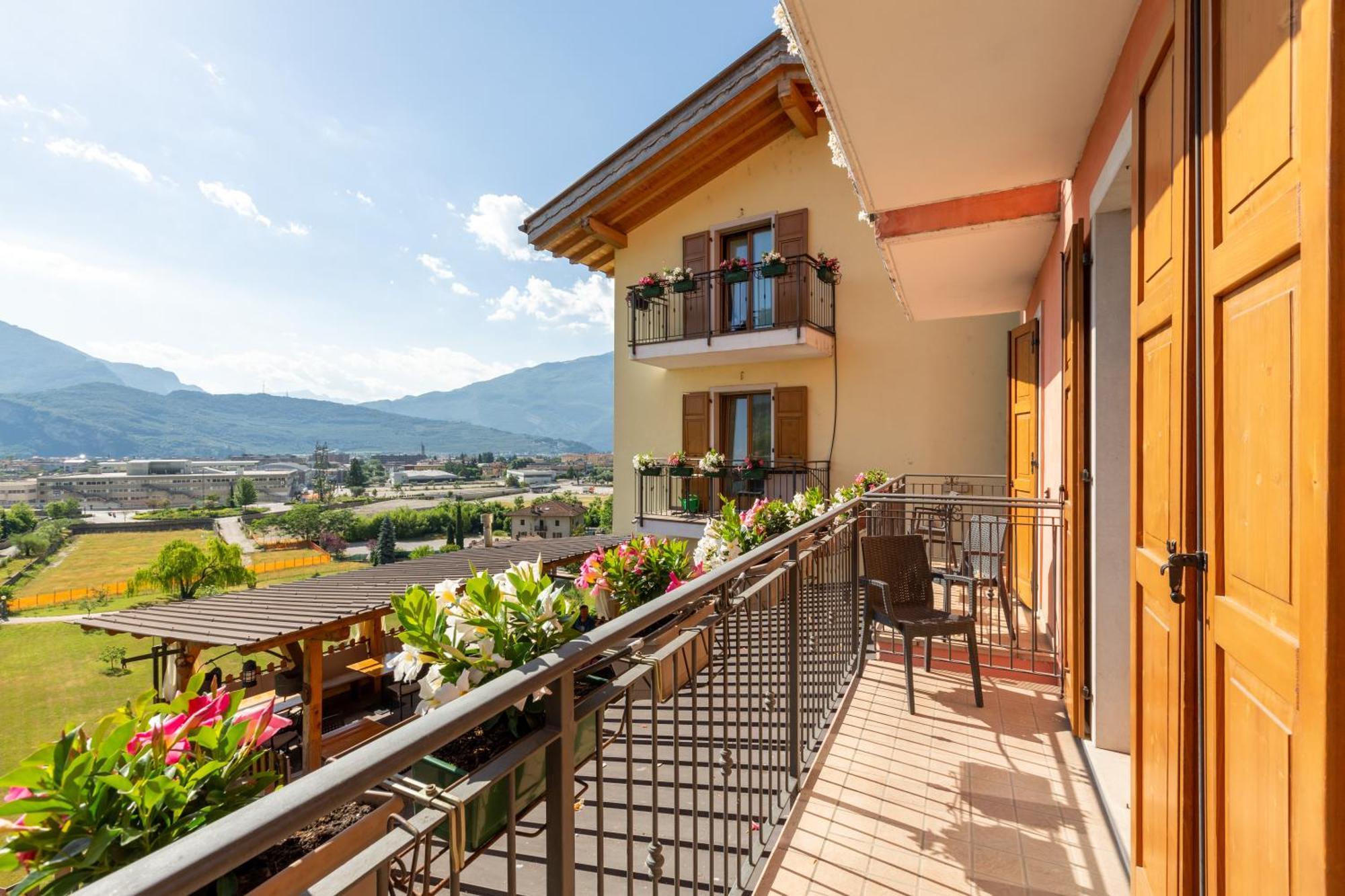 Villa Agritur Eden Marone à Riva del Garda Extérieur photo